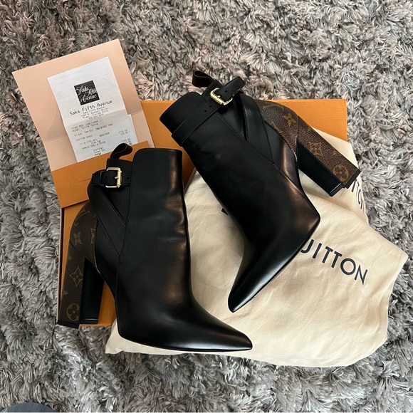 Louis Vuitton Shoes - Louis Vuitton Matchmake Ankle Boots Authentic Size 37
